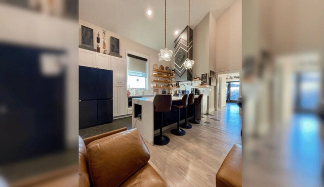 Modern Organic Country Home w/Hot Tub, Pet Friendly, Near USAFA