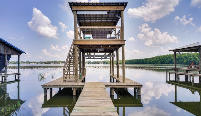 Modern Oscar Retreat Perched on False River!