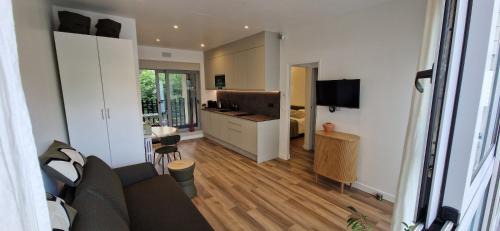 Modern Parisian Apartment - near Eiffel Tower