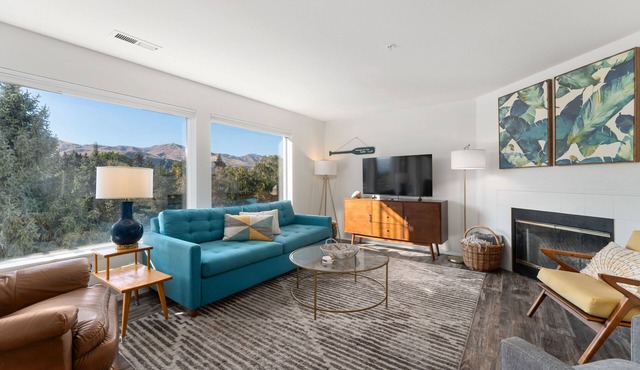 Modern Park Point - Walk to Town