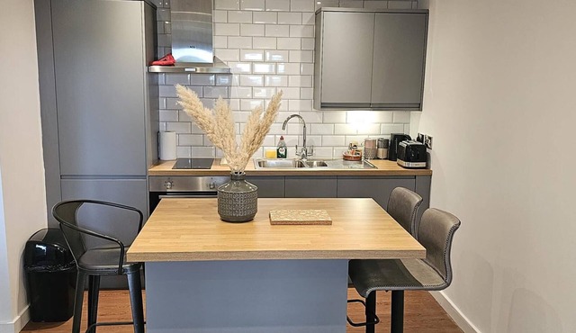 Modern Peaceful Open Plan 1-bed Apartment Rutland