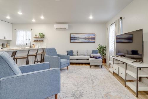 Modern & Pet-Friendly! Northern Colorado Retreat