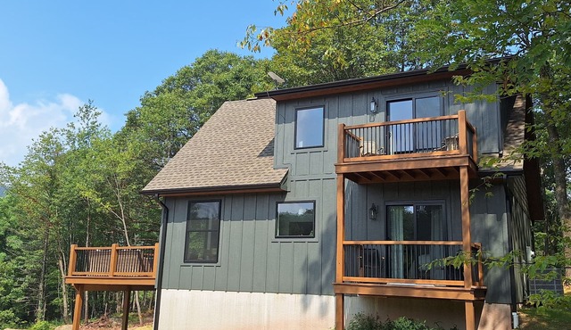 Modern/Private cabin near Bedford Pa.