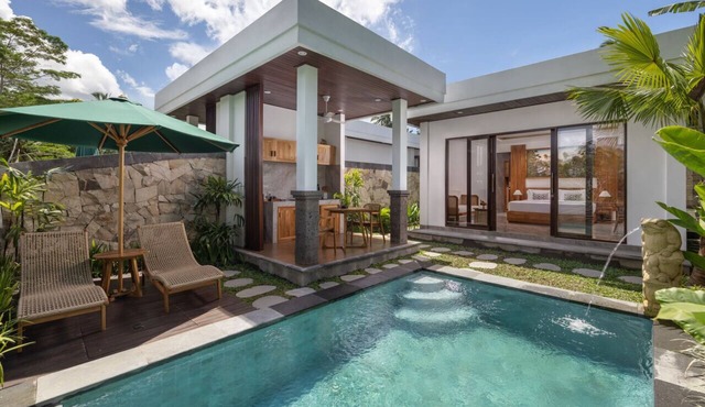 Modern Private Pool Villa Jungle Views Romantic Escape at Ubud Bali