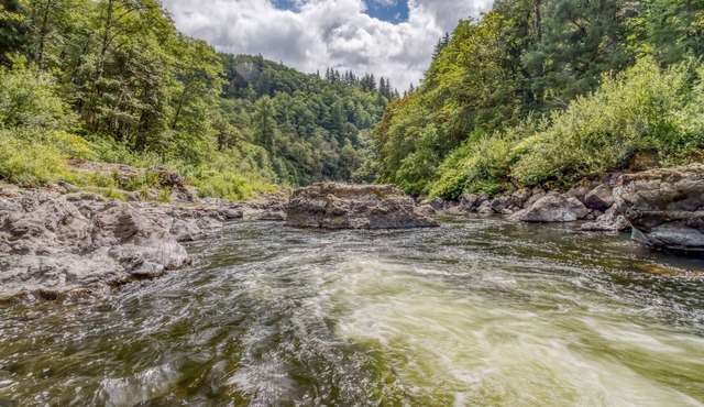 Modern, Private Single-Level Home with Hot Tub Near Manzanita and the Beach!