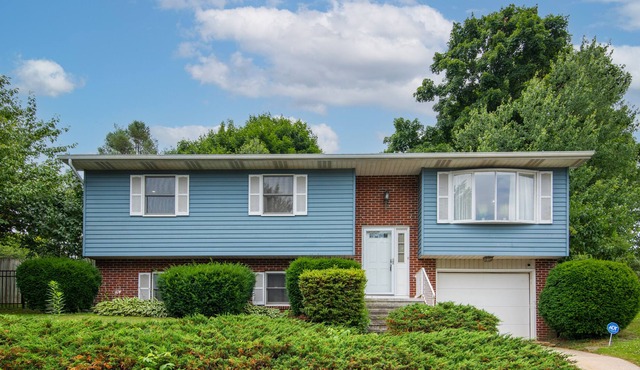 Modern Private Sterling House