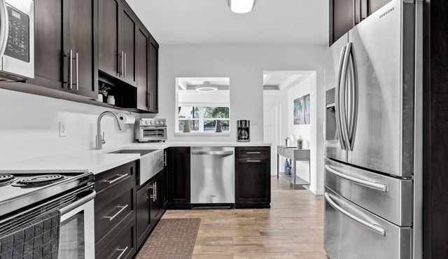 Modern property for 6 people in Miami Springs!n