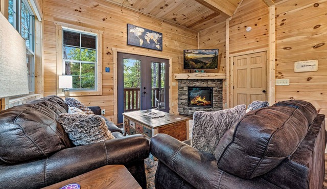 Modern Property with Views, Theater/Game Room, Trails, Firepit