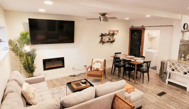 Modern quaint home close to everything in Atlanta! The Muse