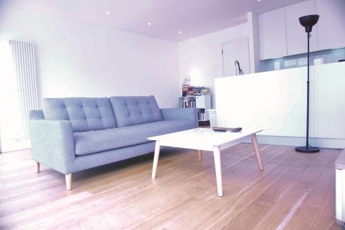 Modern Quartermile Apartment