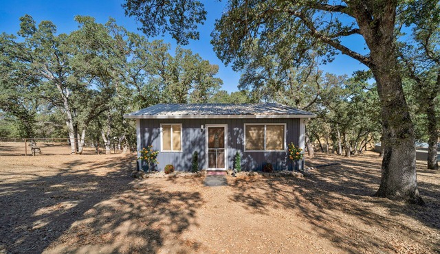 Modern Ranch Cottage | Red Bluff