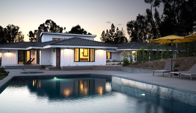 *MODERN RANCH LUXURY* - POOL and BEACH - *Encinitas - Del Mar Track*