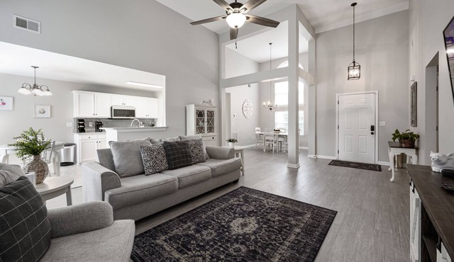 Modern Ranch Near LakePoint — 5% Week 10% Month