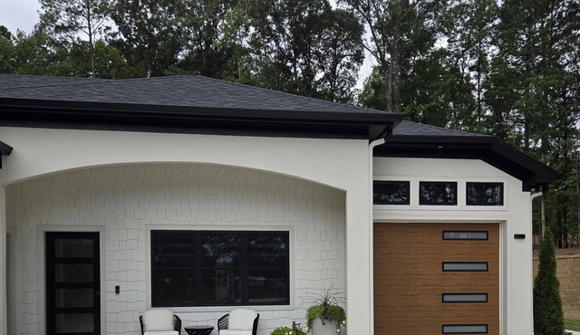 Modern ranch retreat .5 mile to Trilith-3 miles to US National Soccer Training