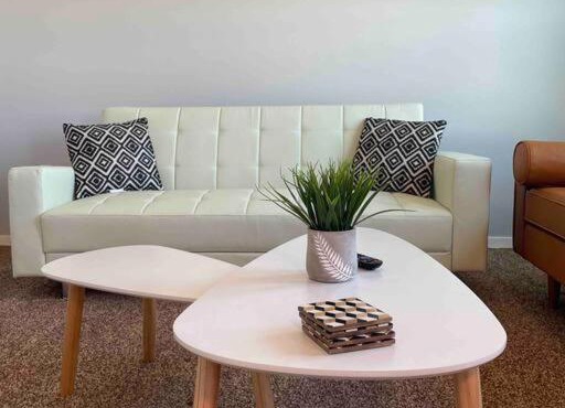 Modern & Recently Renovated Beach house. Sleeps 6