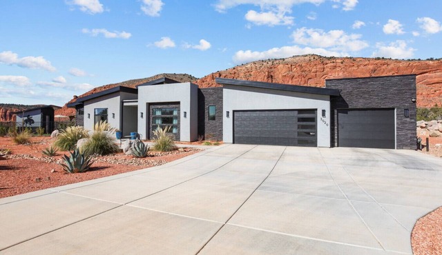 Modern Red Cliff Home with Private Pool
