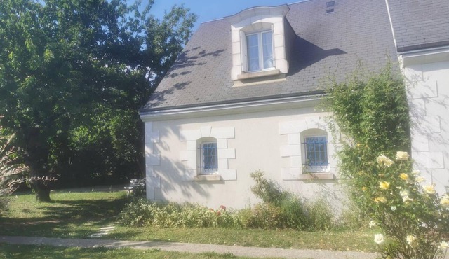 Modern rental in Amboise with pool, garden, and wifi