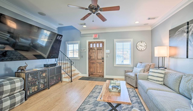 Modern Retreat ~ 1/2 Mi to Bryant-Denny Stadium
