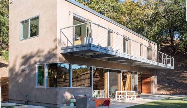 Modern Retreat 15 minutes from Healdsburg Square