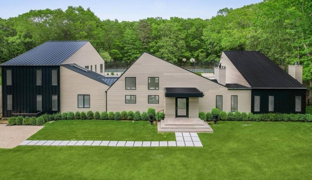 Modern Retreat in Sagaponack