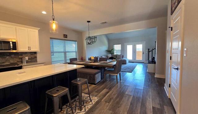 Modern retreat in Sherman