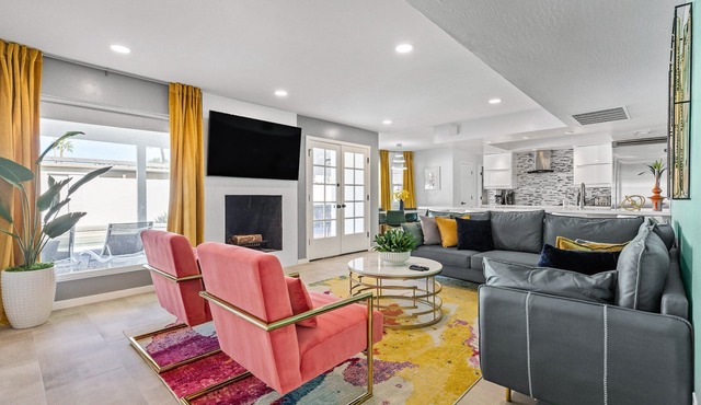 Modern Retreat Minutes from Shopping Dining & Golf