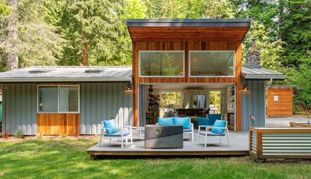 Modern Retreat with Hot Tub Steps from Galbraith