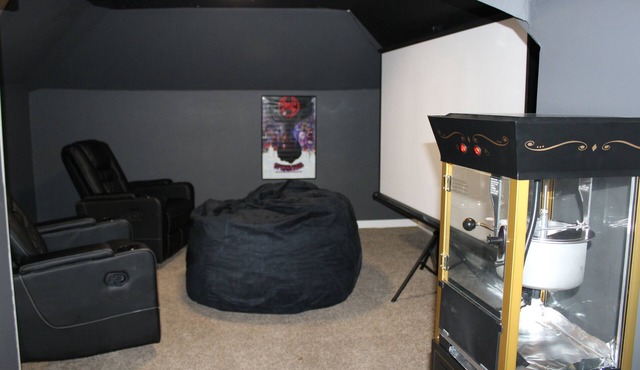 Modern Retreat with MOVIE THEATER!