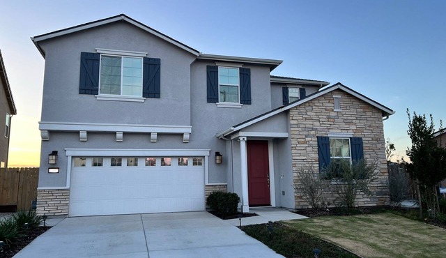 Modern Ripon Home: Whole 4 bedroom House!