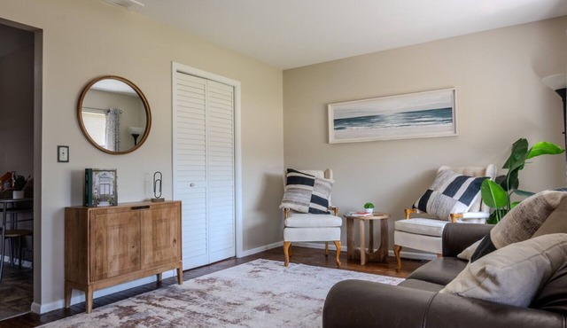 Modern River Retreat Near Airport, Hospitals, Corporations