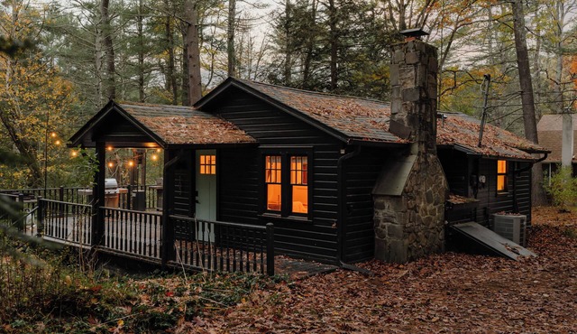 Modern Riverfront Cabin: Poconos Woodland Escape