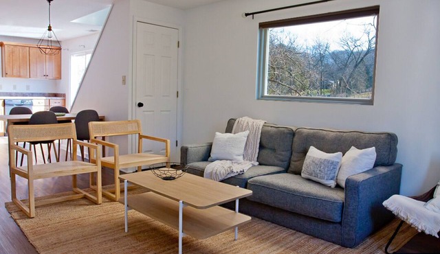 Modern Riverfront Getaway on Little Miami River