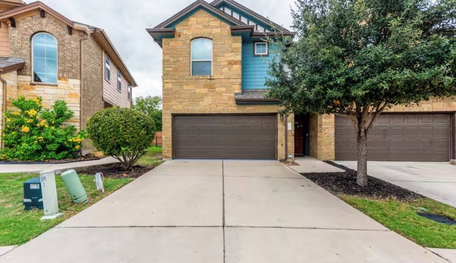Modern Rock 3BR 3B Downtown