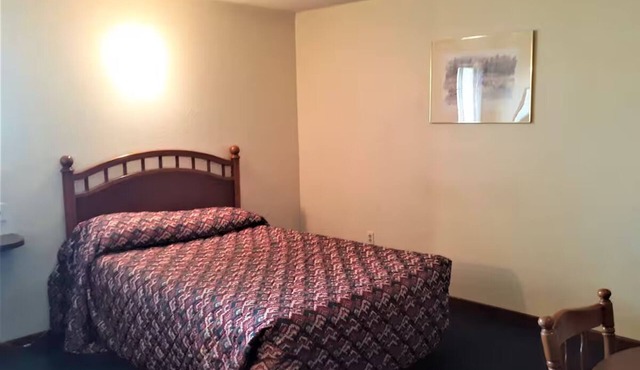 Modern Room + Key Conveniences + Scenic Colorado Stay