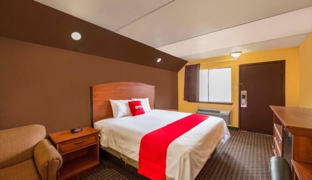 Modern Room Near Memorial and UTPB + Free Parking