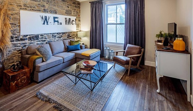 Modern Rustic Flat in the heart of Kingston