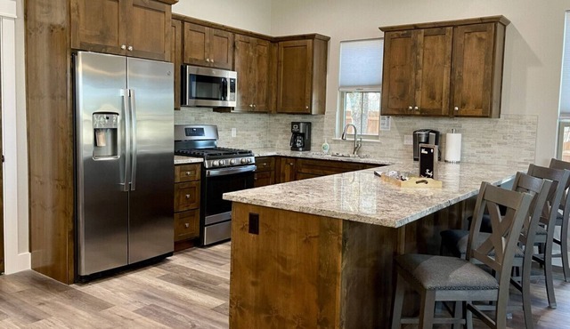 Modern Rustic Haven at Twin Canyons Longhorn Ranch