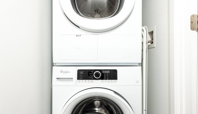 Modern Rustic Hometel | 2BR 1BA | Smart home in DT