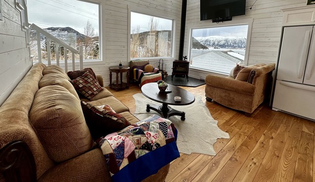 Modern Saltbox Home in Gros Morne National Park & Ocean Views!