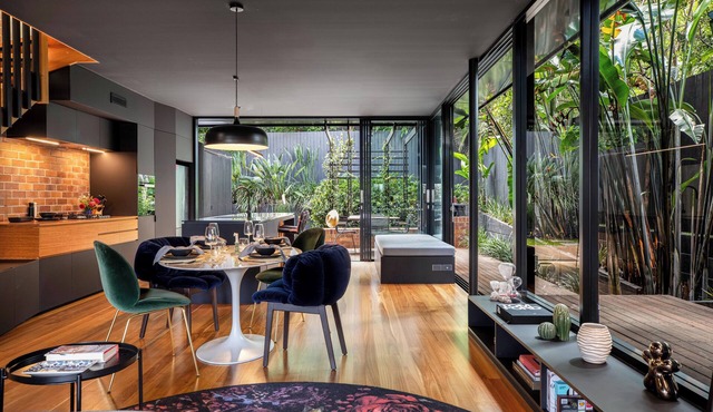 Modern Sanctuary w/Sauna! 3Bed, 2.5Bath ~ Townhome