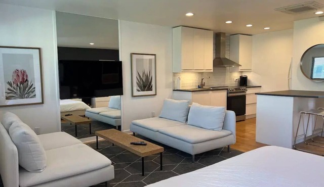 Modern Seagrove Studio on 30a- 2-Minute Walk to the Beach!