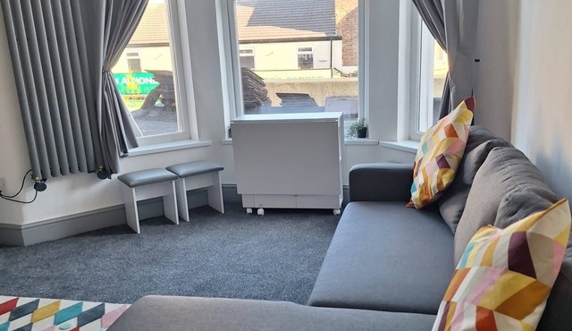 Modern Seaside Apartment near Crosby Beach & LFC