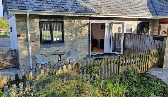 Modern, self-contained annexe in the countryside