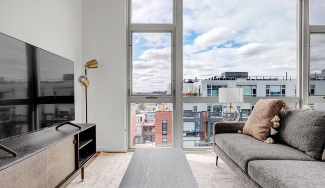 Modern Shaw Studio w/Gym & W/D, near Metro & U St Bars, by Blueground