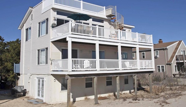 Modern Ship Bottom Oceanfront House with Amazing Ocean Views