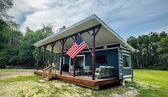 Modern Shipping Container Cabin