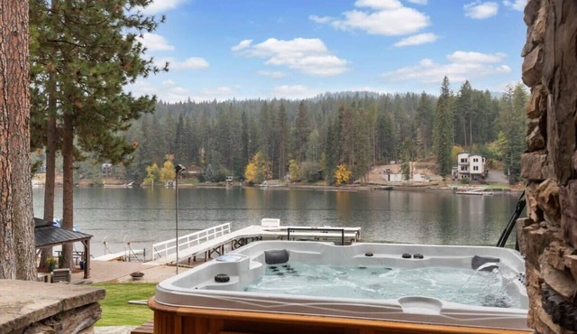 Modern Shoreline | Waterfront on Spokane River