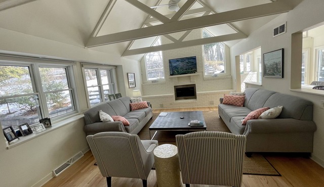 Modern Shorewood Hills Home