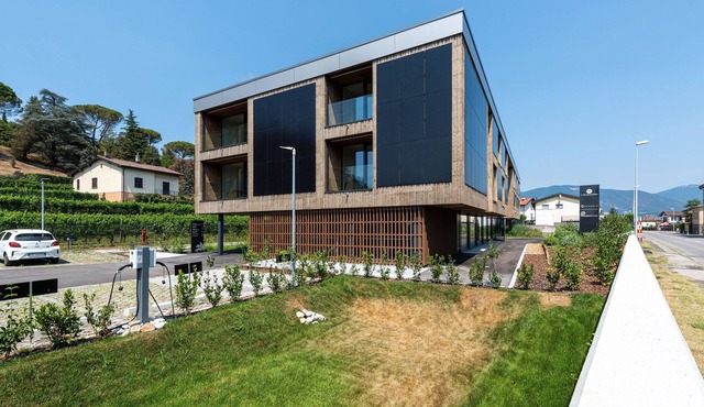 Modern, simple and super-equipped style apartment