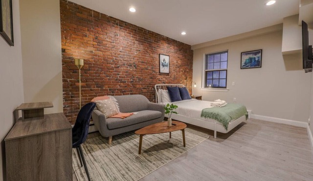 Modern Simple Studio | South End